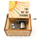 Vignette 1 Boîte à Musique "You Are My Sunshine" – Un Cadeau Plein de Douceur