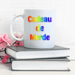 Vignette 1 Mug "Cadeau de Merde" – Une Touche d’Humour Personnalisée